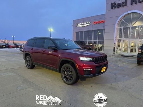 New 2025 Jeep Grand Cherokee L Limited w/ Trailer Tow Package image 2