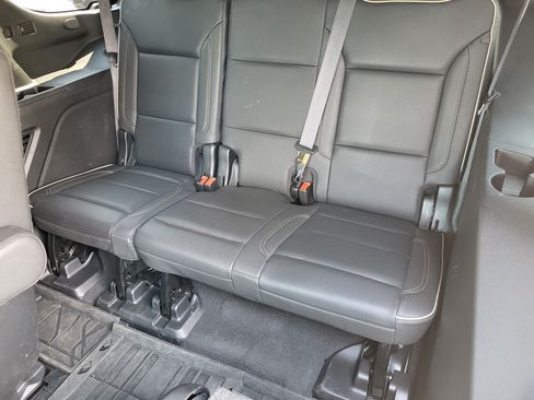Used 2023 Chevrolet Tahoe Premier AWD/4WD image 31