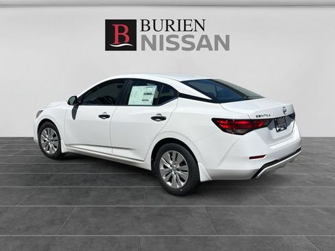 Used 2025 Nissan Sentra S FWD image 3