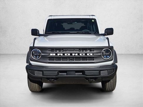 New 2025 Ford Bronco 4-Door image 5