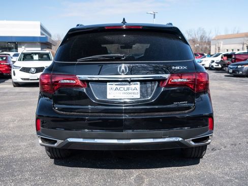 Certified 2018 Acura MDX w/ Advance & Entertainment image 11