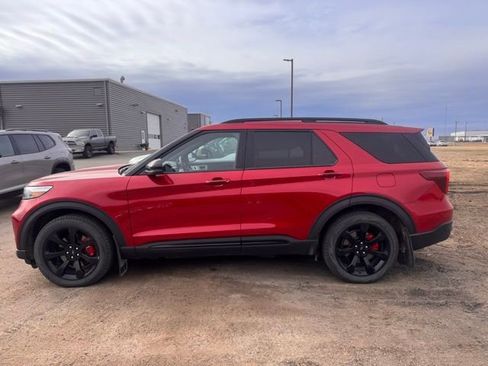 Certified 2023 Ford Explorer ST w/ Equipment Group 401A image 11