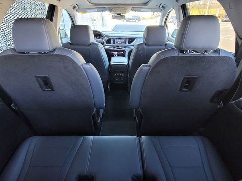 Used 2021 Buick Enclave Essence w/ Sound and Sites Package AWD/4WD image 10