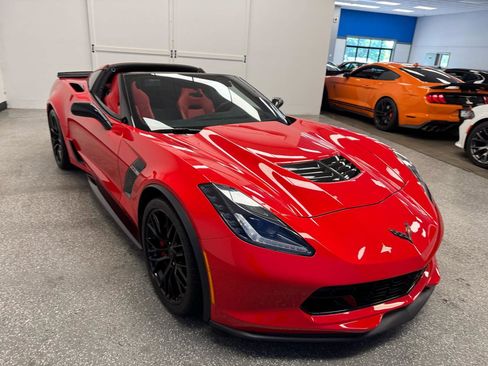 Used 2019 Chevrolet Corvette Z06 RWD image 4