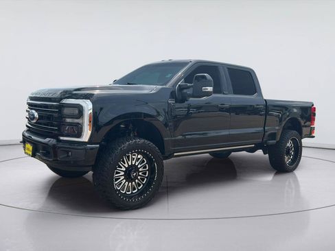 Certified 2025 Ford F250 Platinum w/ Tremor Off-Road Package AWD/4WD image 3