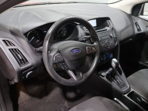 Used 2016 Ford Focus SE FWD image 14