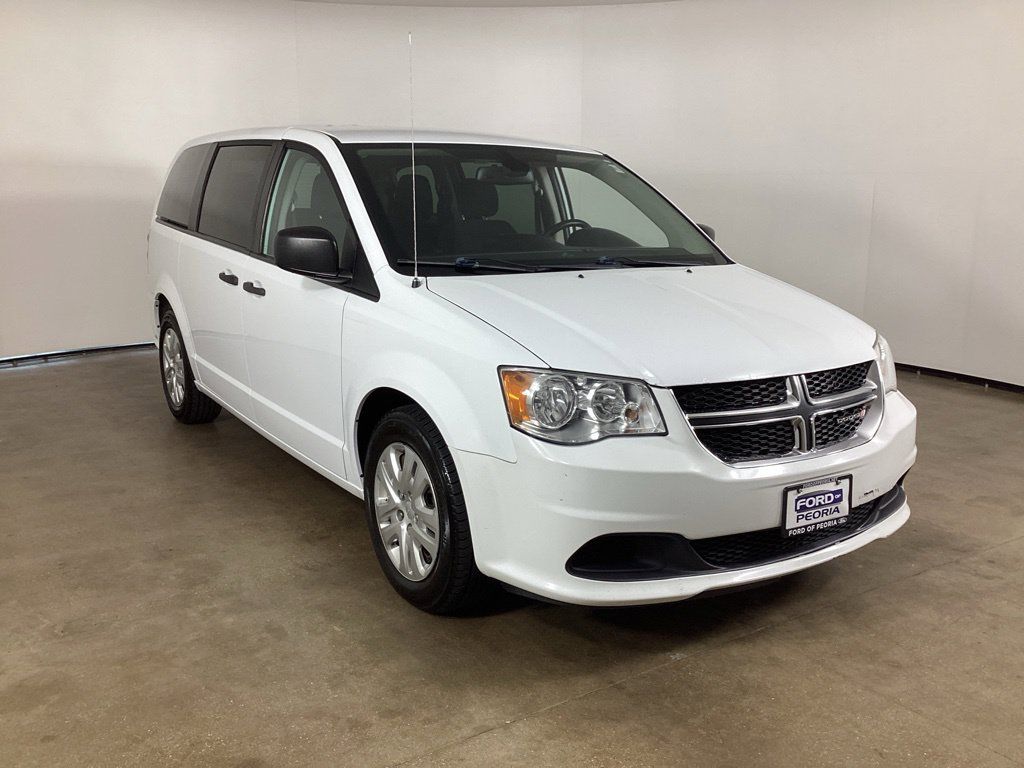 Used 2019 Dodge Grand Caravan SE w/ UConnect Hands-Free Group FWD image 3