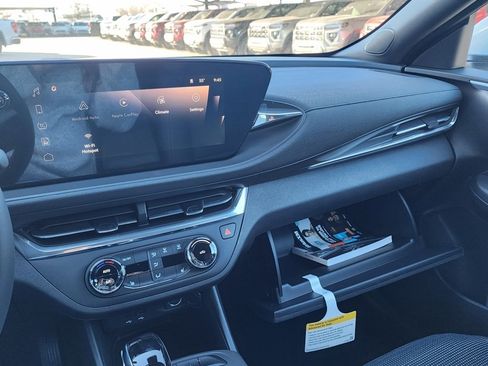 New 2026 Buick Envista Preferred image 32