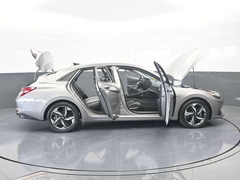 Used 2023 Hyundai Elantra Limited w/ Cargo Package image 75