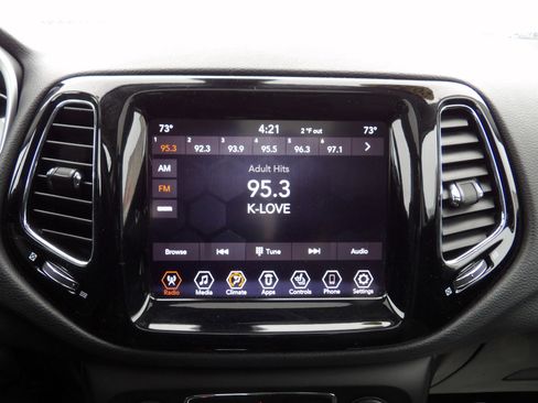 Used 2020 Jeep Compass Limited image 12