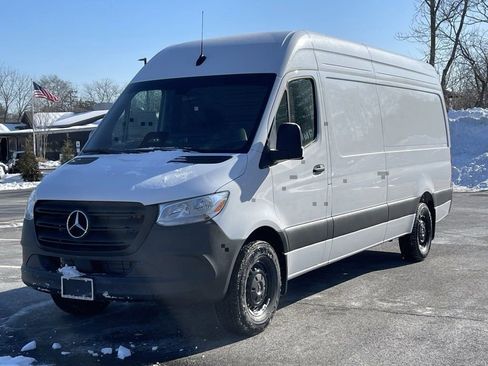 New 2025 Mercedes-Benz Sprinter 2500 image 9
