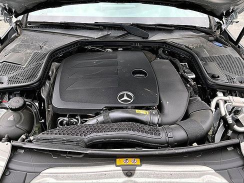 Used 2021 Mercedes-Benz C 300 4MATIC Sedan w/ Premium Package image 9