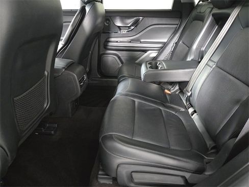 Certified 2021 Lincoln Corsair Reserve image 12