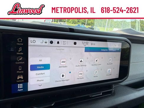 Used 2025 Jeep Wrangler Sport AWD/4WD image 34