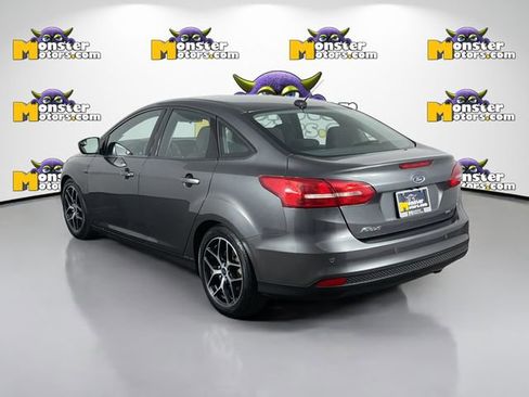 Used 2017 Ford Focus SEL image 7