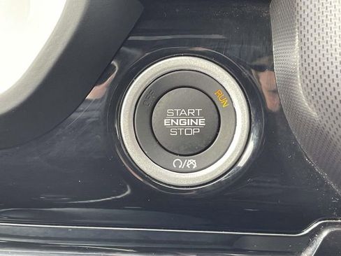 Used 2025 RAM 1500 Limited w/ Body Color Bumper Group image 25