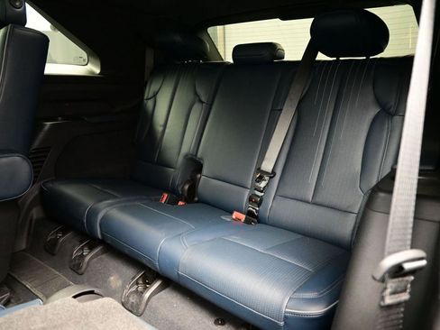 Used 2025 Cadillac Escalade IQ Luxury 2 w/ LPO, Premium Carpet Package AWD/4WD image 14