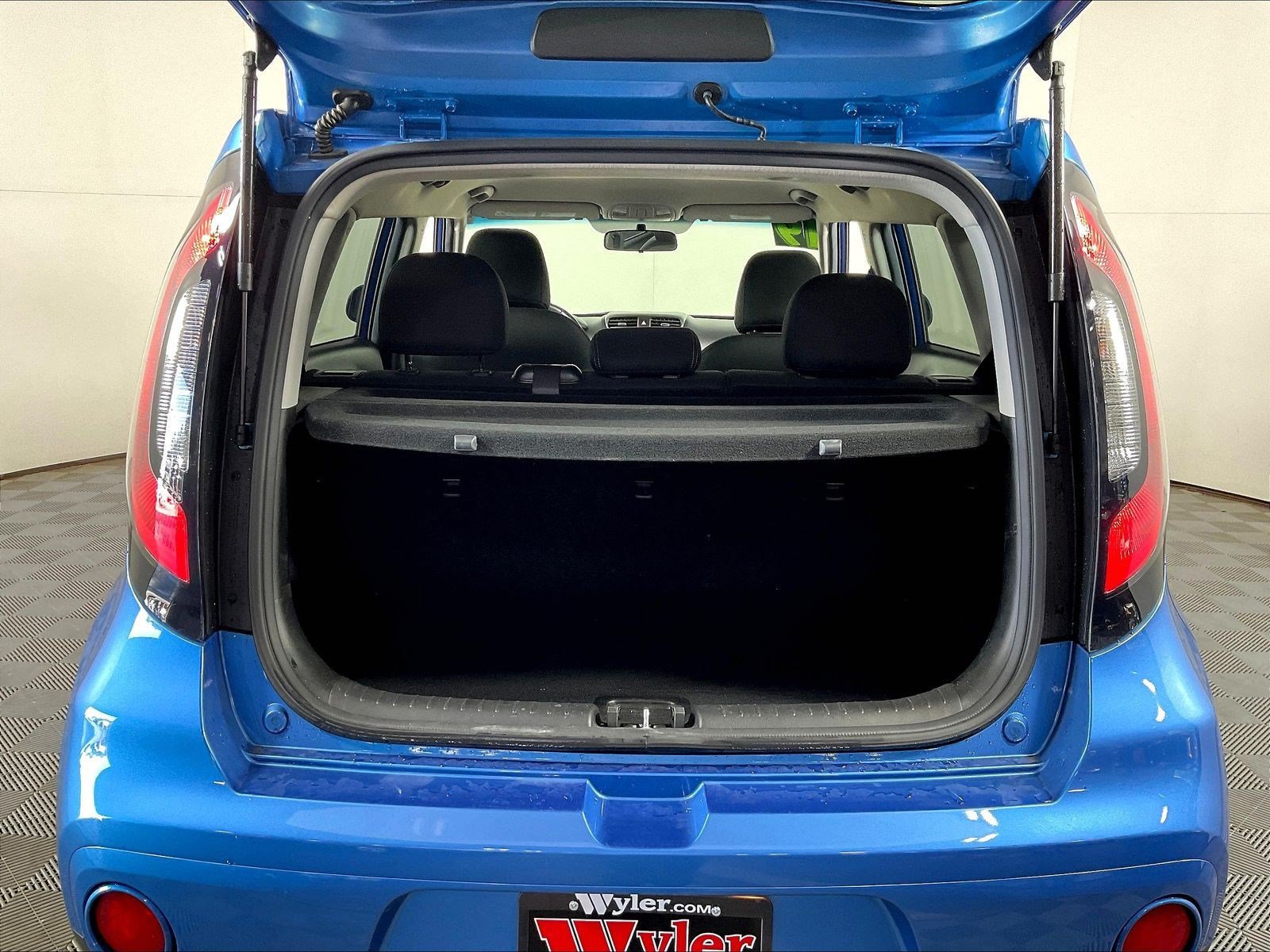 Used 2019 Kia Soul + FWD image 35