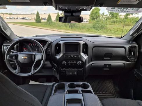 Used 2024 Chevrolet Silverado 1500 Custom AWD/4WD image 31