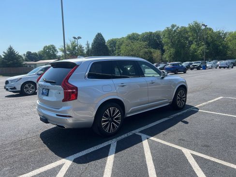 Used 2020 Volvo XC90 T6 Momentum AWD/4WD image 6