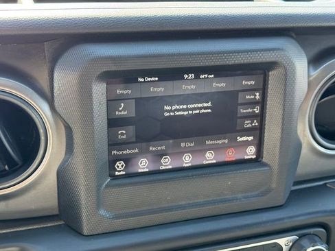 Used 2022 Jeep Wrangler Unlimited Sport image 18