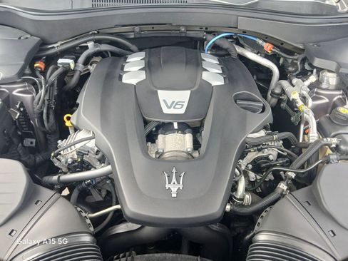 Used 2022 Maserati Levante GT AWD/4WD image 24