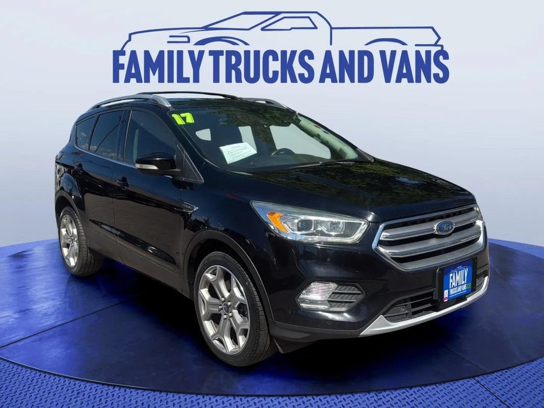 Used 2017 Ford Escape Titanium w/ Equipment Group 301A AWD/4WD image 7
