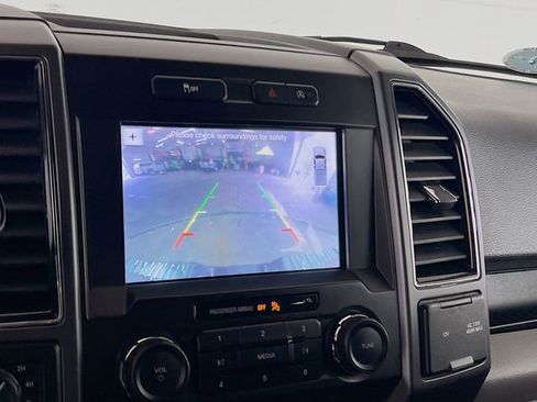 Used 2018 Ford F150 XLT w/ Equipment Group 302A Luxury image 12