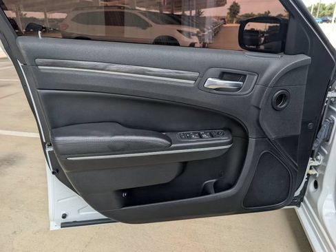 Used 2021 Chrysler 300 Touring w/ Sport Appearance Package RWD image 21