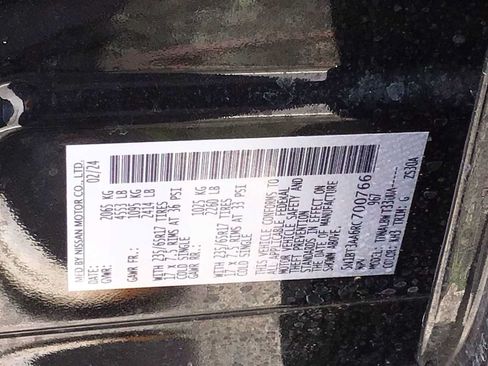 Used 2024 Nissan Rogue S FWD image 26