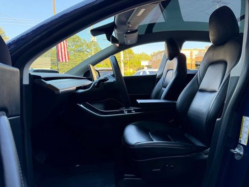 Used 2021 Tesla Model Y Long Range AWD/4WD image 25