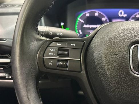 Used 2025 Honda Accord EX-L image 16