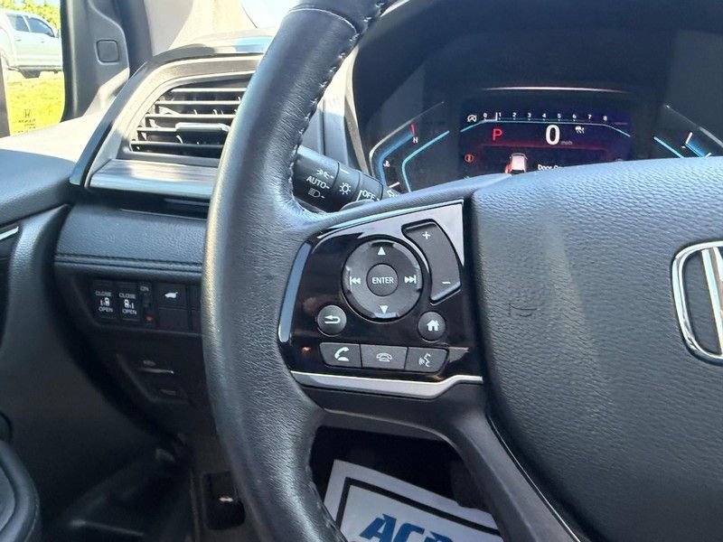 Used 2023 Honda Odyssey Elite image 15