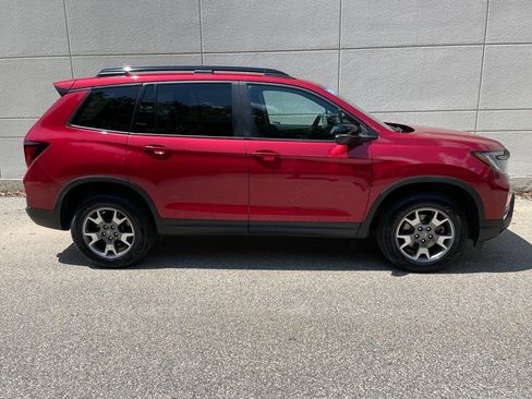 Certified 2023 Honda Passport TrailSport image 5