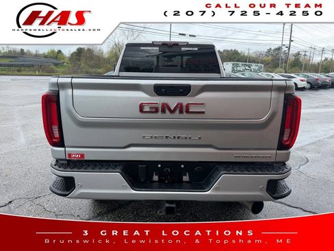 Used 2022 GMC Sierra 2500 Denali w/ Denali Ultimate Package AWD/4WD image 5