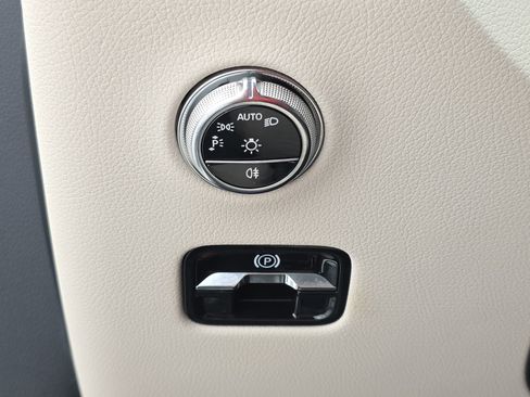 Certified 2026 Mercedes-Benz GLC 300 image 26