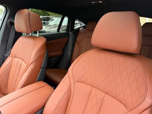 New 2026 BMW X6 M60i AWD/4WD image 19