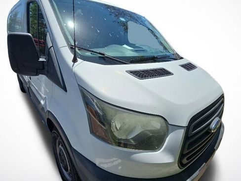 Used 2017 Ford Transit 150 130 Low Roof RWD image 3