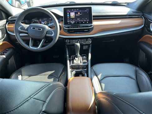 Certified 2024 Jeep Compass Limited image 16