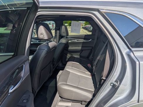 Used 2021 Cadillac XT5 Premium Luxury AWD/4WD image 11