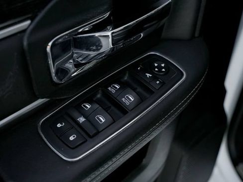 Used 2018 RAM 3500 Laramie Longhorn AWD/4WD image 20