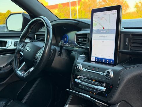 Used 2020 Ford Explorer ST w/ ST Street Pack image 21