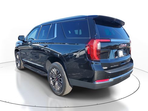 New 2026 GMC Yukon Elevation image 4