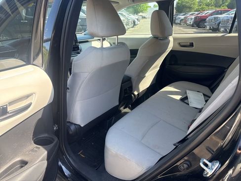 Used 2022 Toyota Corolla Cross LE FWD image 13