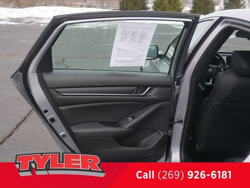 Used 2020 Honda Accord Sport image 18