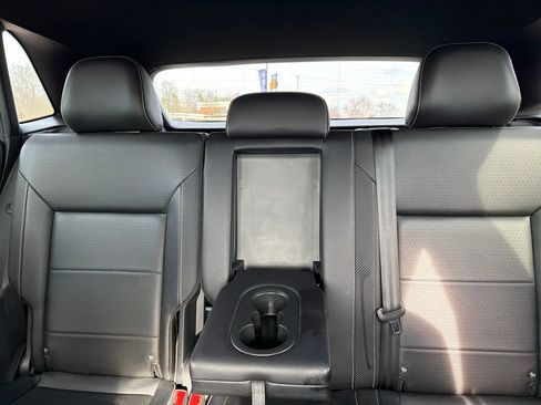 Used 2023 Volkswagen Atlas Cross Sport SEL image 24