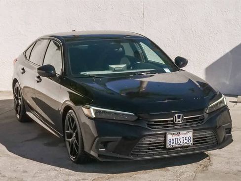 Used 2022 Honda Civic Sport image 3