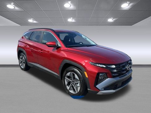 New 2025 Hyundai Tucson SEL image 1