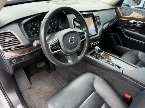Used 2016 Volvo XC90 T6 Momentum w/ Momentum Plus Package AWD/4WD image 14