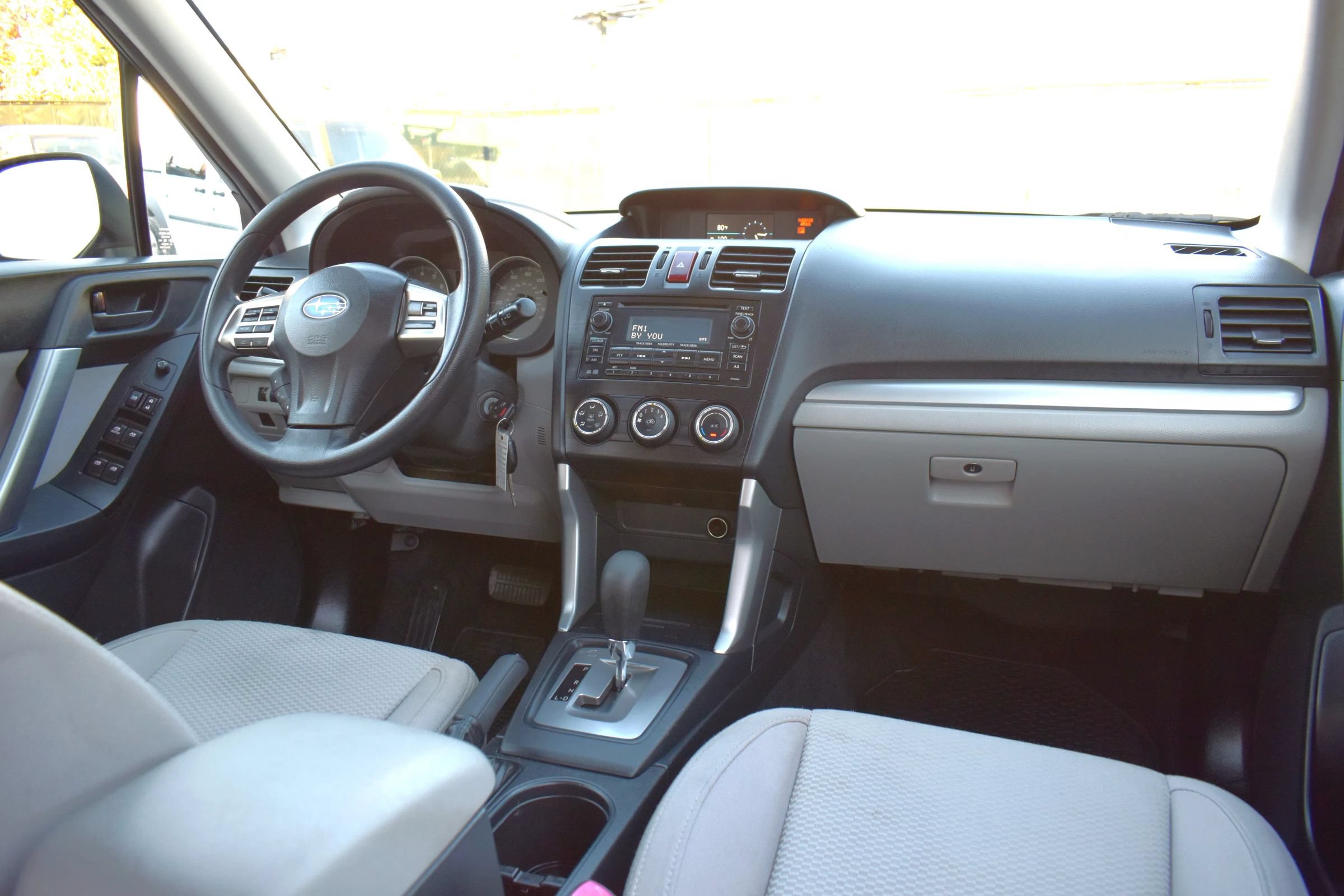 Used 2015 Subaru Forester 2.5i w/ Alloy Wheel Package AWD/4WD image 10